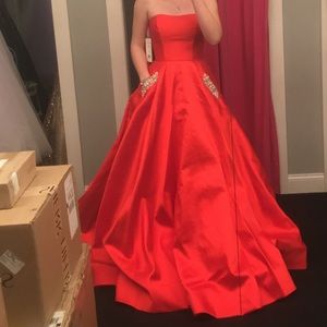 Sherri Hill Prom Dress